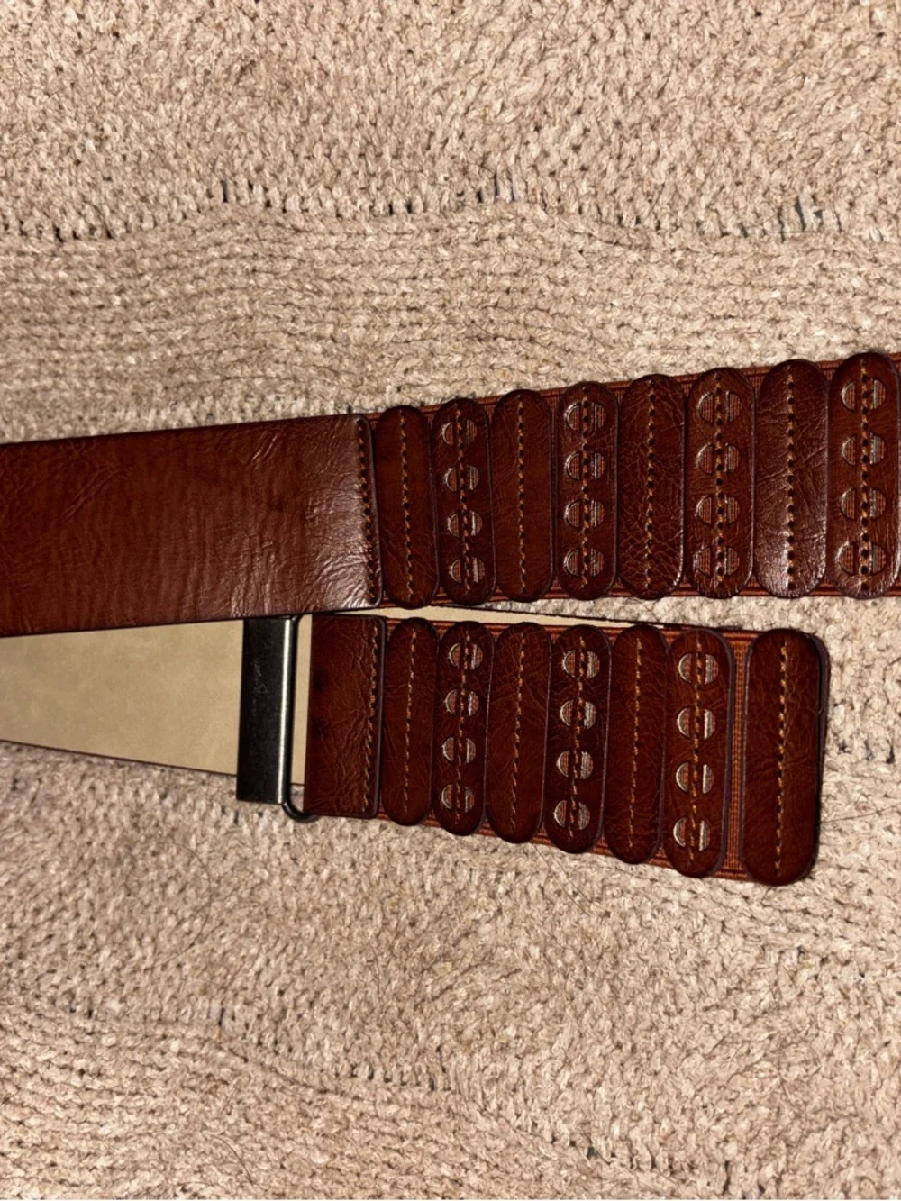 Wide Brown Leather Statement Belt with Oval Stitched Panels Elastic Back L/XL - Picture 2 of 4